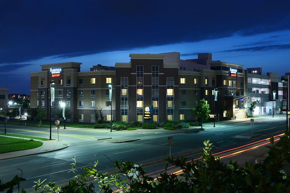 Fairfield Inn & Suites By Marriott Wichita Downtown Экстерьер фото