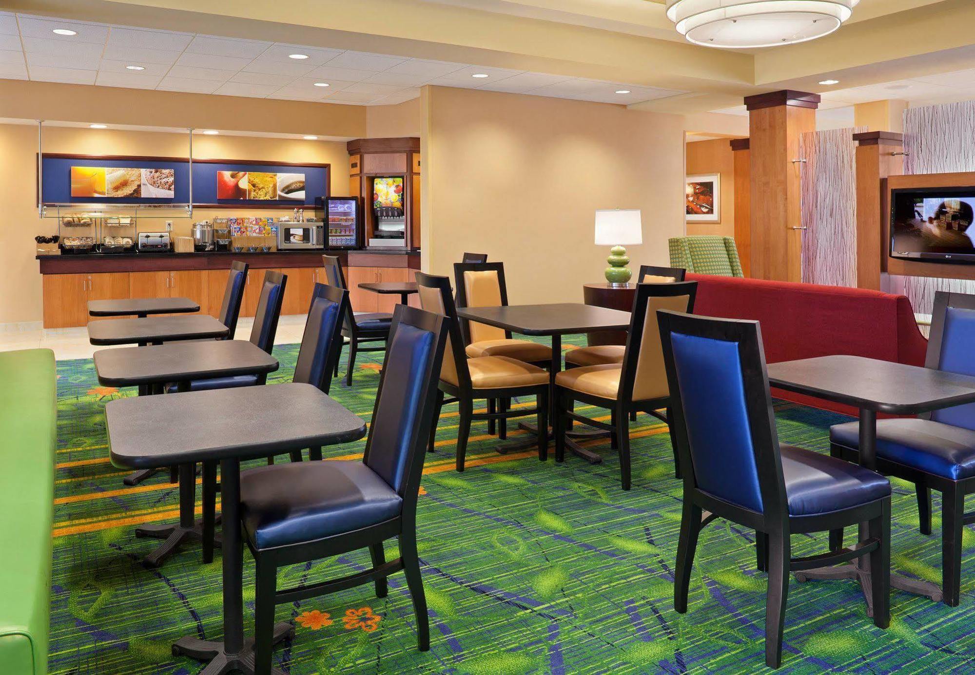 Fairfield Inn & Suites By Marriott Wichita Downtown Экстерьер фото